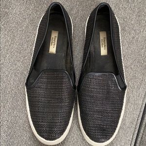 Woman’s slip on sneakers